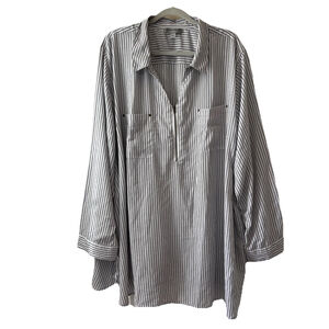 Catherines 4X Pretty Black & White Pin Striped Business Blouse Zip Neckline